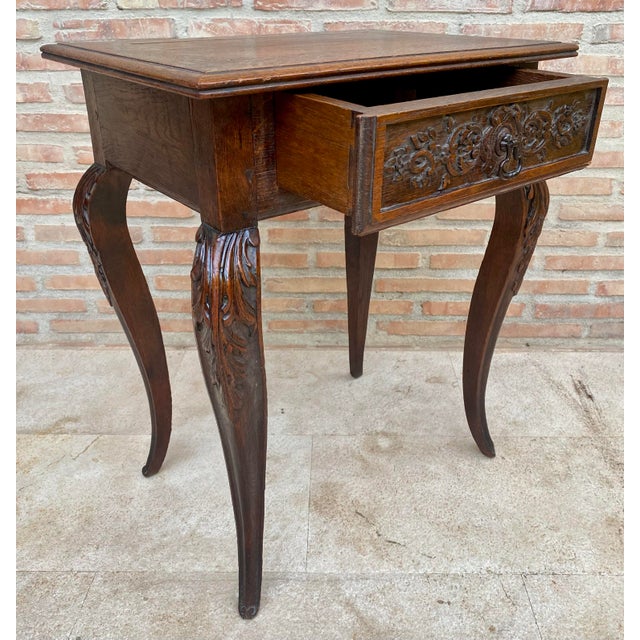 1940s French Louis XV Style Carved Wood Side Table With Drawer For Sale - Image 6 of 11