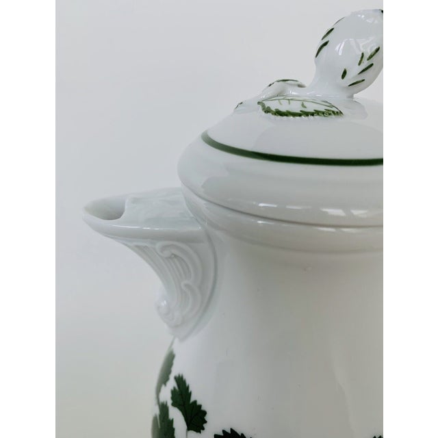 1930s Meissen Green Ivy Vine Individual Coffee Tea Pot For Sale In Miami - Image 6 of 8