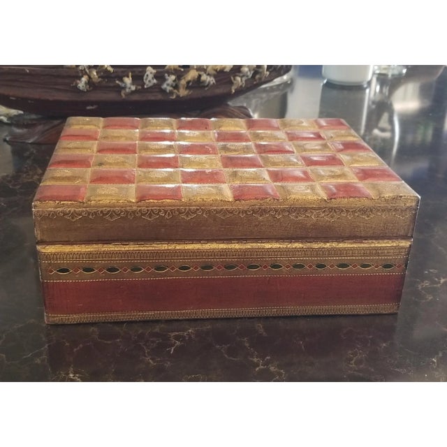 Vintage Florentine Box With Key For Sale - Image 4 of 10