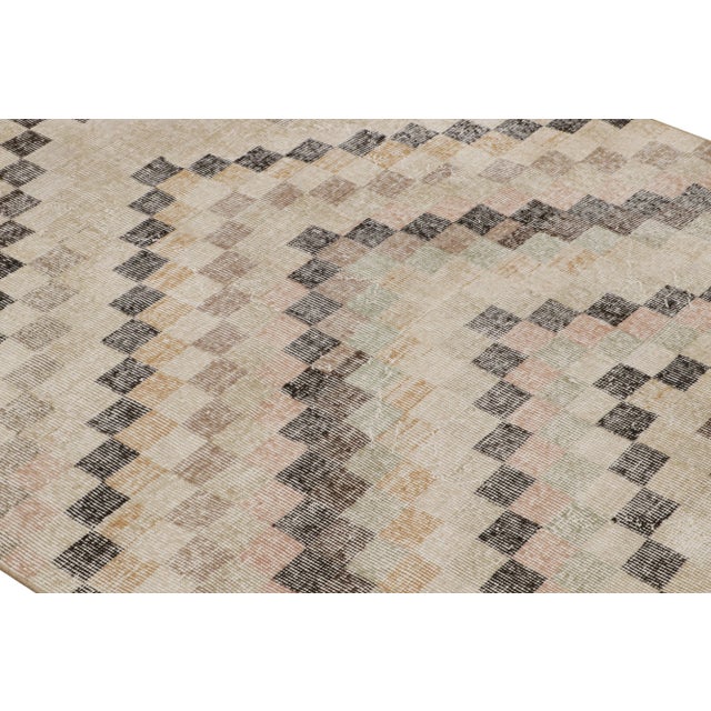 1960s Vintage Distresssed Zeki Müren Rug With Geometric Patterns Rug & Kilim For Sale - Image 5 of 7