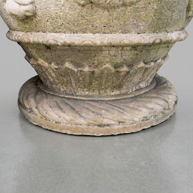 Stone Large Medici Garden Basin, Early 20th Century For Sale - Image 7 of 14