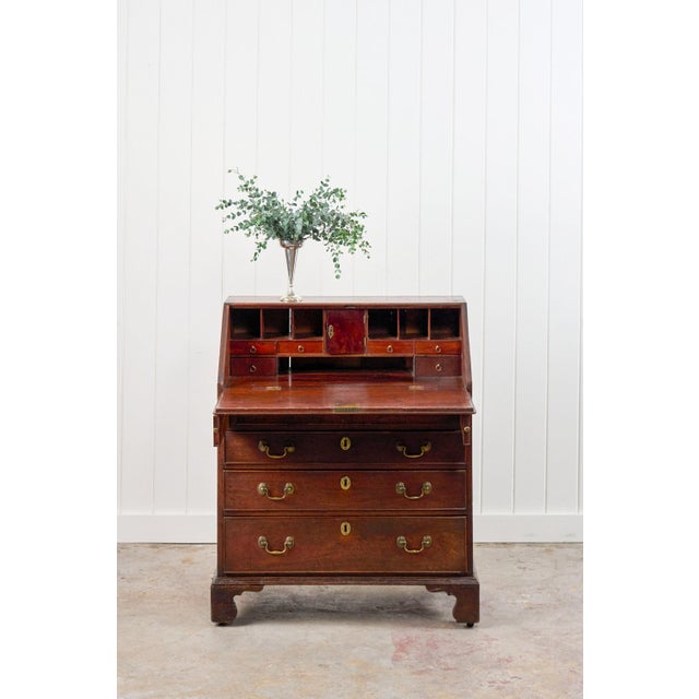 George III Mahogany Bureau (C. 1780) For Sale - Image 4 of 16