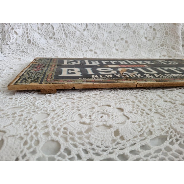 Wood Late 19th Century Ej Larrabee & Co Sugar Biscuits Wooden Crate Sign For Sale - Image 7 of 9