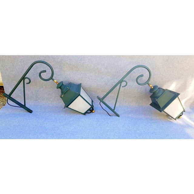 Large Vintage Facade Lanterns in Green Lacquer, Set of 2 For Sale - Image 5 of 5