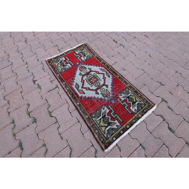 Traditional 1960s Turkish Traditional Geometric Rug For Sale - Image 3 of 13