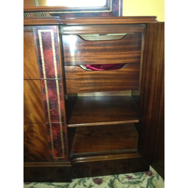 Art Deco 1950s Mahogany Dresser With Mirror For Sale - Image 3 of 12