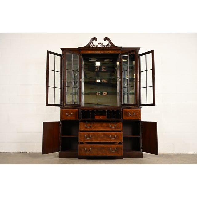 1960s Baker Furniture Georgian Flame Mahogany Lighted Breakfront Bookcase Cabinet With Drop Front Secretary Desk, Circa 1960s For Sale - Image 5 of 17
