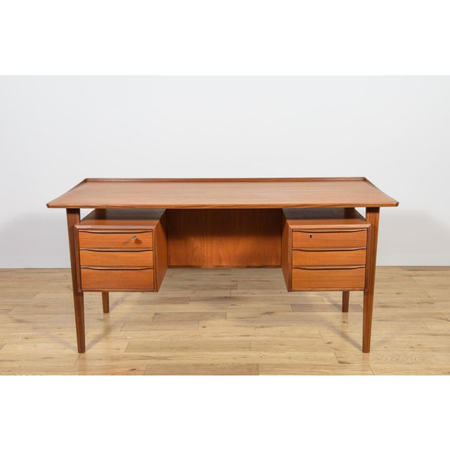 Peter Løvig Nielsen Mid-Century Freestanding Teak Desk by Peter Løvig Nielsen for Loviq, 1960s For Sale - Image 4 of 18