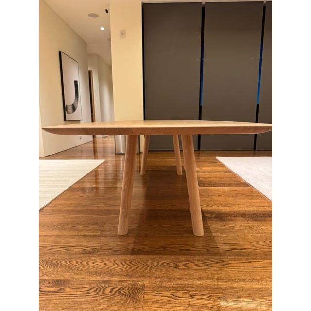 Benchmark Ovo Dining Table Designed by Foster + Partners For Sale - Image 11 of 13