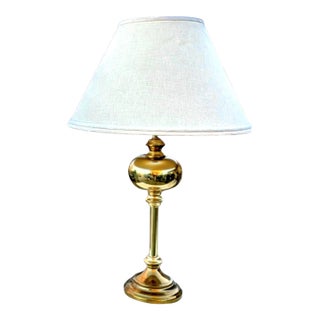 1980s Vintage Empire Style Brass “Saturn” Neo-Classical Fluted Pole Table Lamp and Shade For Sale