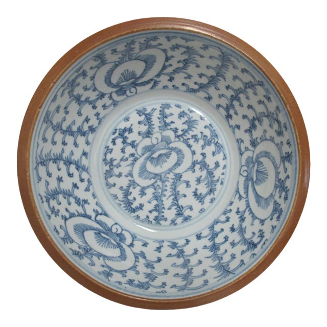 Chinese Qing Dynasty Batavia Blue & White Sweet Pea Flower Porcelain 11" Bowl For Sale