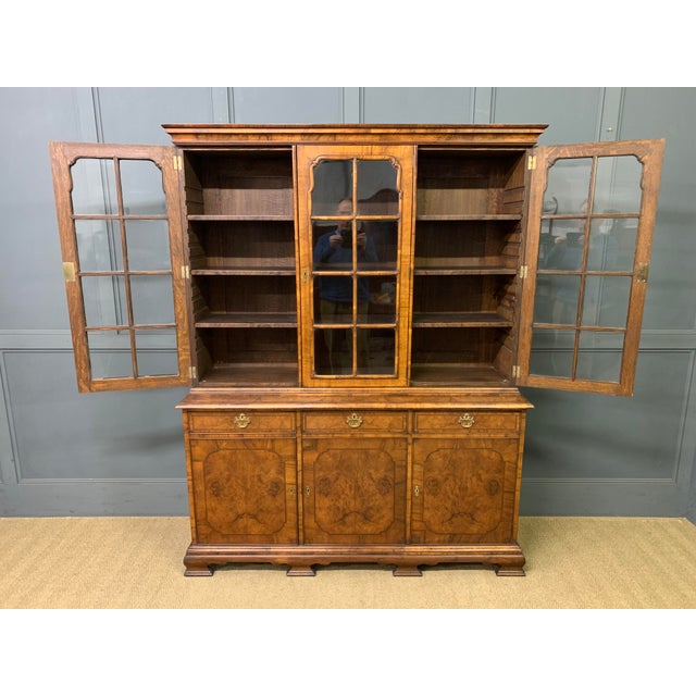 Brown Burr Walnut Bookcase from Waring & Gillow, 1910 For Sale - Image 8 of 18
