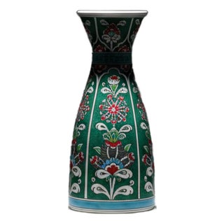 Handmade Ceramic Conical Vase (25cm) – Emerald Green Vertical Panels – Flared Rim Iznik Decor For Sale