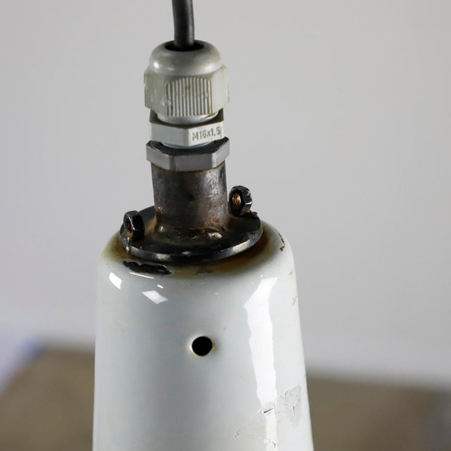 1960s White Enamel and Cast Iron Industrial set of three Pendant Lights - Set of 3 For Sale - Image 4 of 5