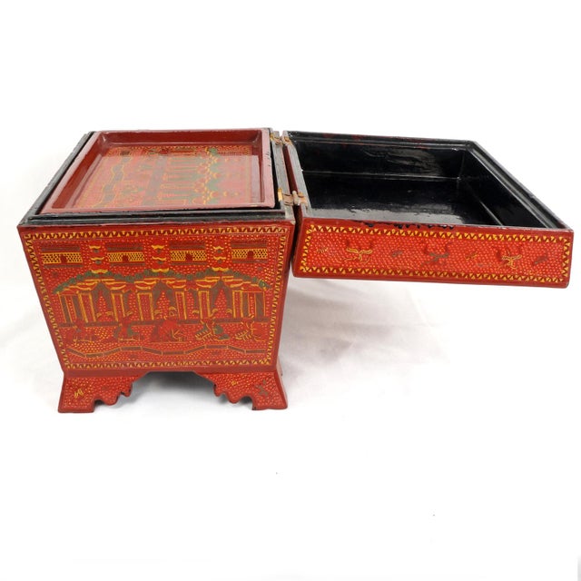 Large Vintage Thai/Burmese Lacquer Hand Painted Box With Lid and Inner Tray For Sale - Image 4 of 14