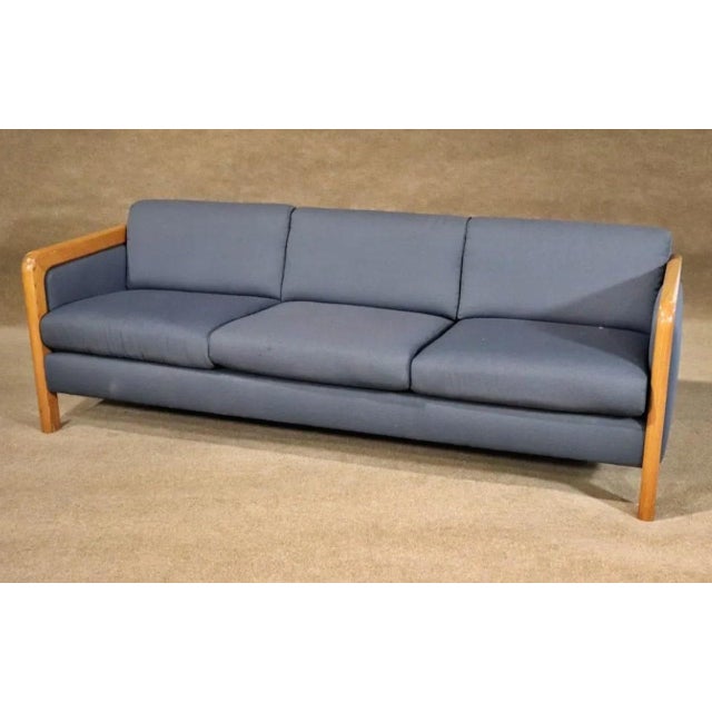 Mid-Century Modern Mid 20th Century Mid-Century Modern Sofa For Sale - Image 3 of 7