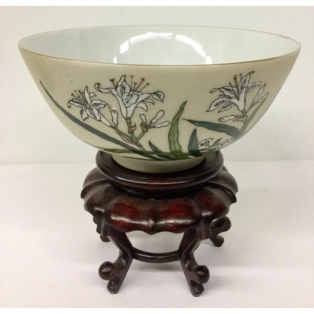 1970s Vintage Chinese Porcelain Decorative Bowl For Sale In Portland, ME - Image 6 of 9