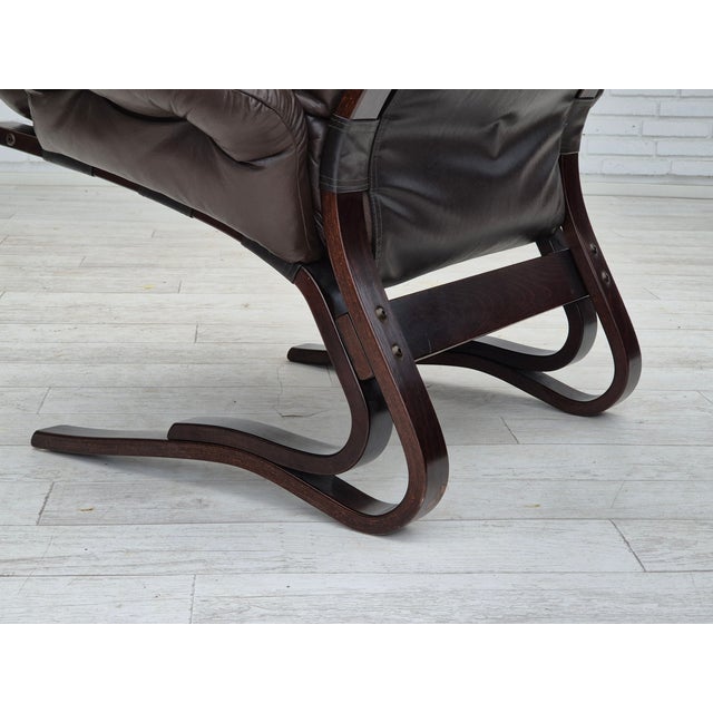 Vintage Scandinavian Lounge Chair in Leather and Bentwood, 1970s For Sale - Image 9 of 18