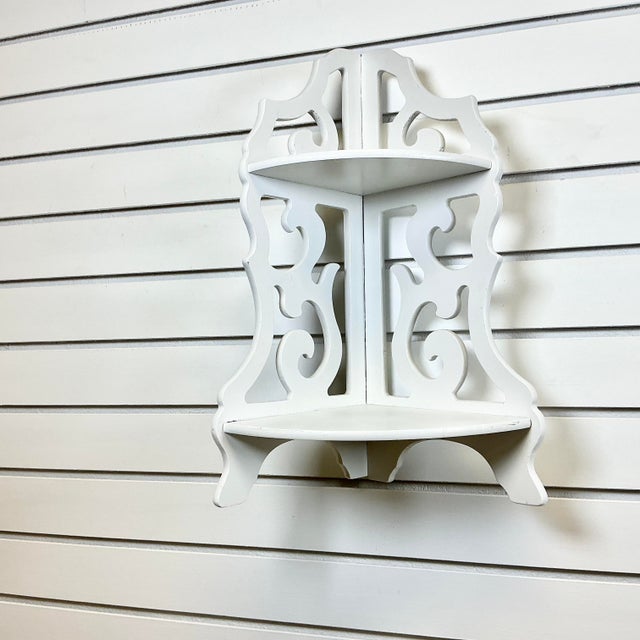 White 1980s Vintage Americana Boho Chic 2 Tier Cutout Wall Mounted Corner Shelf For Sale - Image 8 of 11