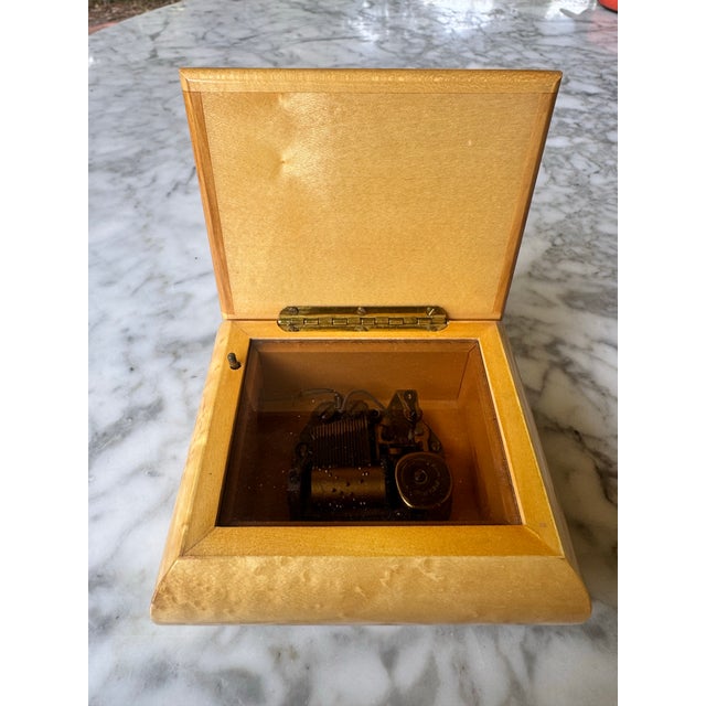 Midcentury Italian Burl Wood & Brass Music Box With Floral Design For Sale - Image 12 of 12