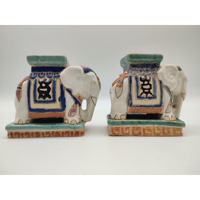 Ceramic Vintage Chinoiserie Elephant Bookends as Miniature Pedestals in the style of Sancai, 1920s, Set of 2 For Sale - Image 7 of 10