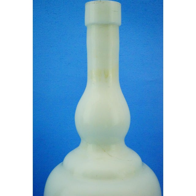 19th Century Morandi Bottle Vase in White Opaline Milk Glass attributed to Salviati Murano, Italy For Sale - Image 10 of 18
