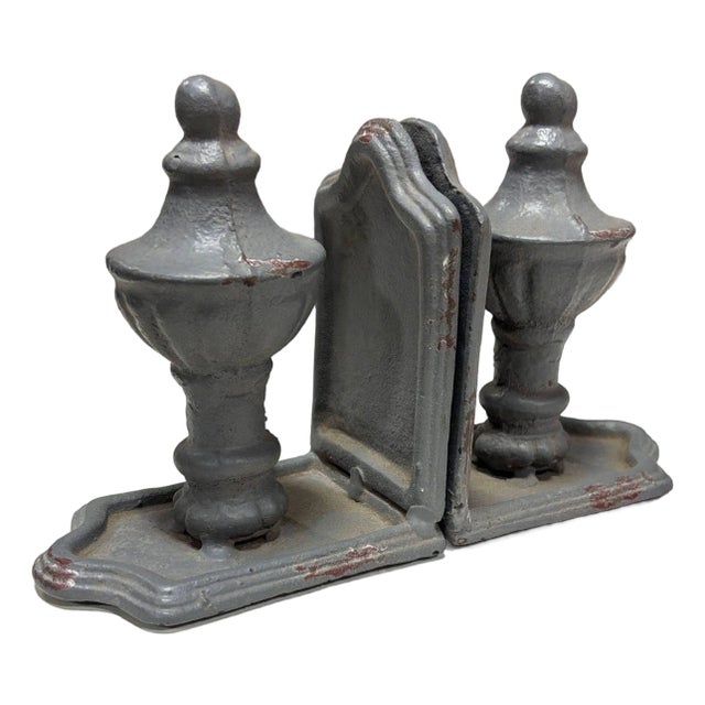1930s Grey Calonial Style Cast Iron Enamel Grey Finial Bookend, Pair For Sale