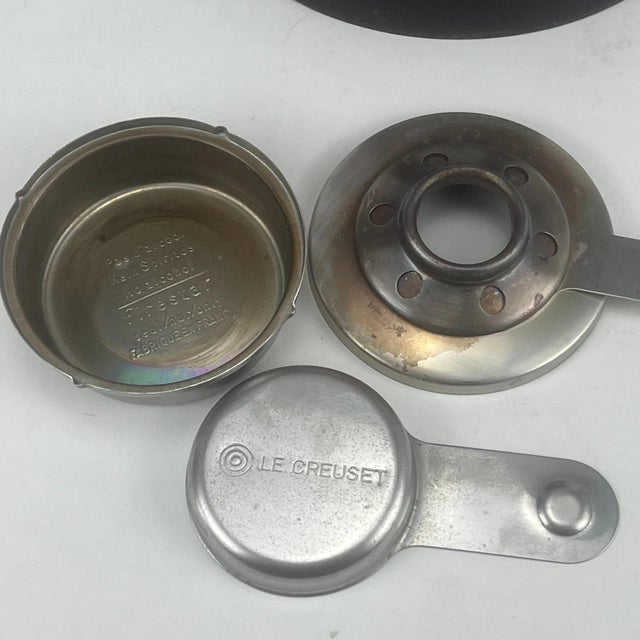 1980s Vintage Red Fondue Set in Enameled Cast Iron Cousances by Le Creuset, 1980s For Sale - Image 5 of 16
