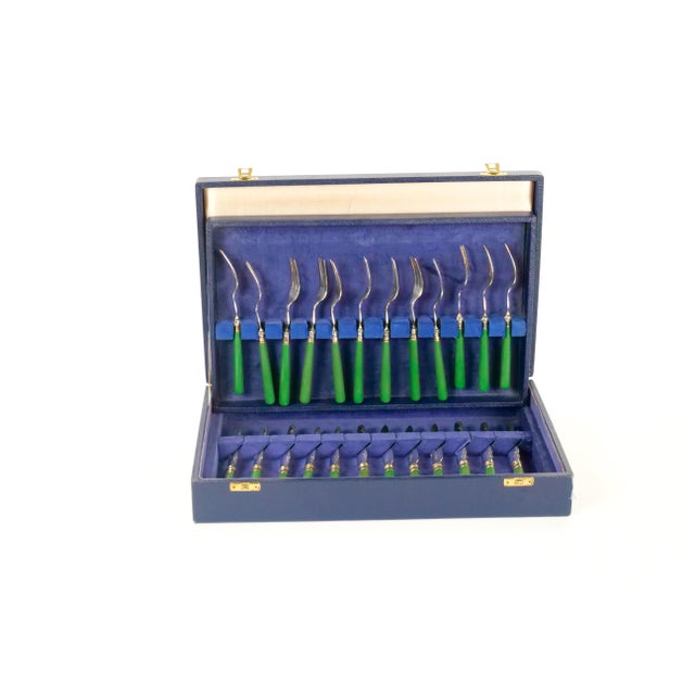 English Sheffield Fish Cutlery Service Green Handles in Original Fitted Box For Sale - Image 11 of 11