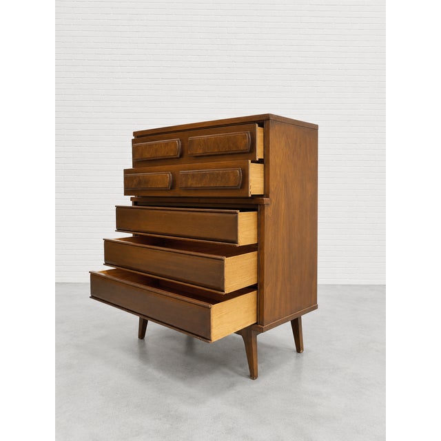 1960s Mid Century Modern Walnut Dresser by United Furniture Co. | Burled Drawers | Refinished Storage 1960's For Sale - Image 5 of 11