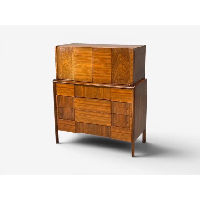 Edmond J. Spence, Sculptural Highboy, Walnut, Sweden, 1950s For Sale - Image 4 of 14