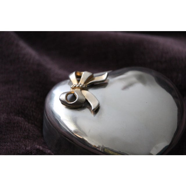Mid-Century Modern Heart-Shaped Silver Jewelry Box, 1970s For Sale - Image 3 of 18