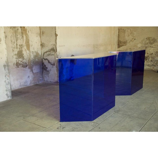 1980s Blue International Acrylic Glass Reception Display Stands, 1980, Set of 2 For Sale - Image 5 of 18