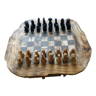 Handcrafted Rustic Wooden Chess Set Natural Wood Grain Board For Sale