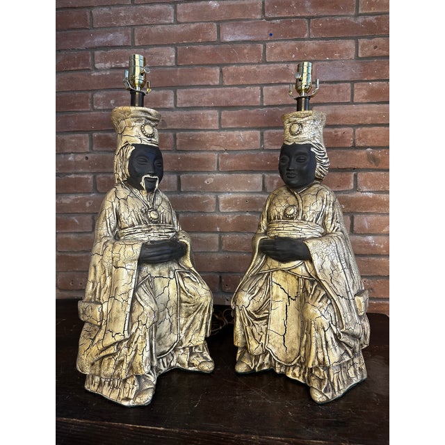 Khaki Pair of Mid-Century Modern Chinoiserie Chalkware Lamps. For Sale - Image 8 of 12