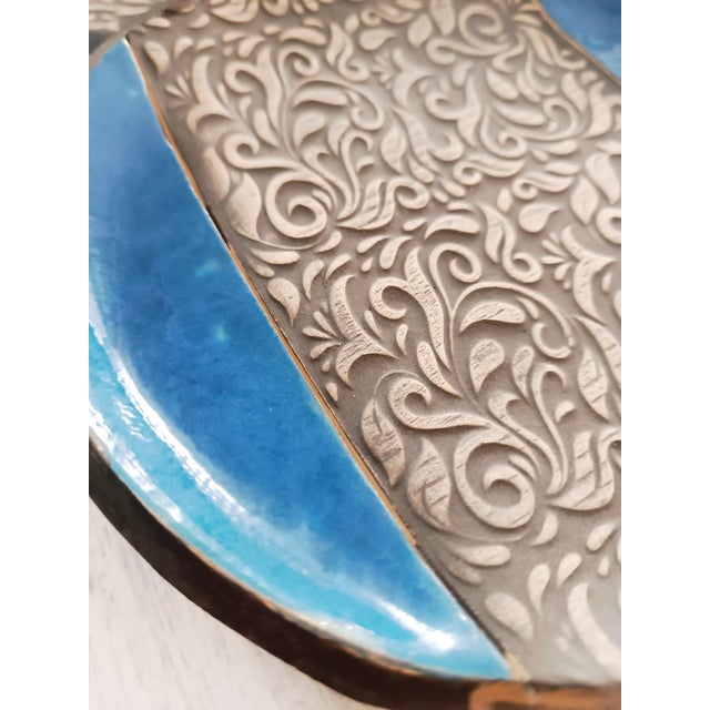 Ceramic Molise Plates by Daniela Proietti, Set of 2 For Sale - Image 7 of 8