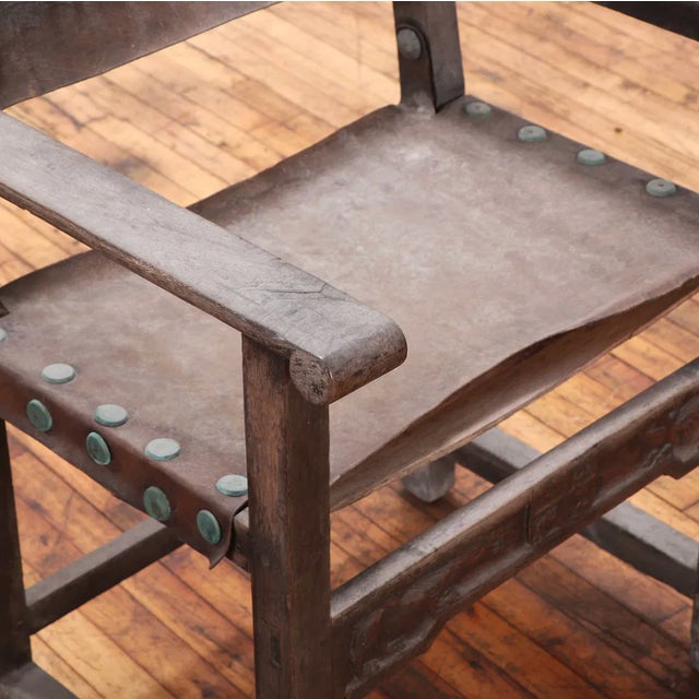 Seven 1700s Walnut & Leather Chairs. - Dupont Family Estate For Sale In New York - Image 6 of 9