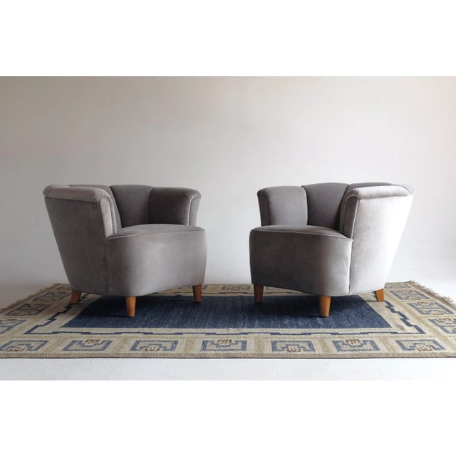 Vintage Swedish Modern Lounge Chairs in the Style of Otto Schulz - a Pair For Sale In New York - Image 6 of 9