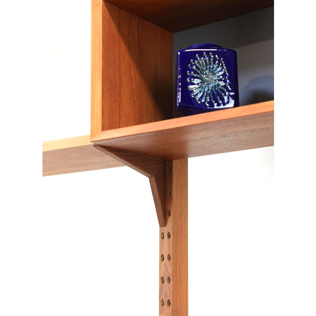 Two-Strip Freestanding Cado Wall Shelf in Teak by Poul Cadovius, 1960s, Set of 9 For Sale - Image 10 of 13