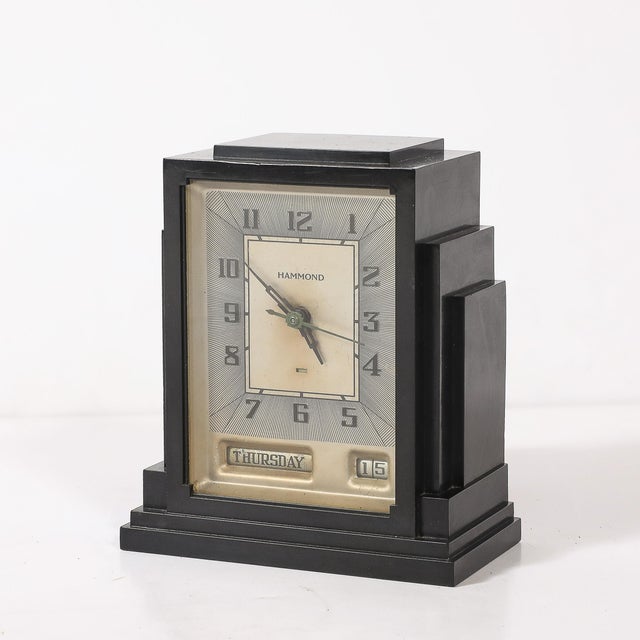 Art Deco Art Deco Skyscraper Style Hammond Bakelite Electric Clock W/ Day Date Function For Sale - Image 3 of 13