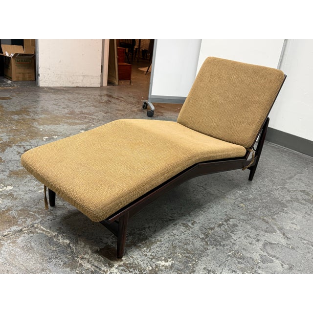 Mid-Century Modern Ib Kofod-Larsen for Selig Furniture Chaise Lounge, Mid 20th Century For Sale - Image 3 of 12