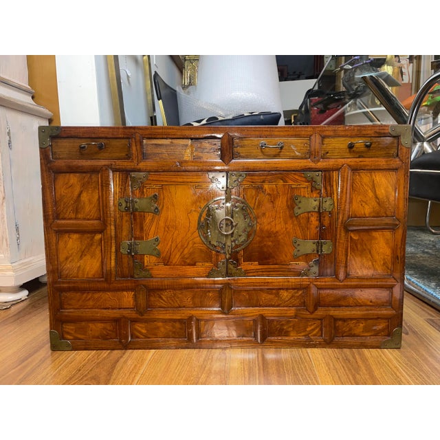 Late 19th Century Late Chosŏn Period Korean Elmwood "Nong" Chest For Sale - Image 13 of 13