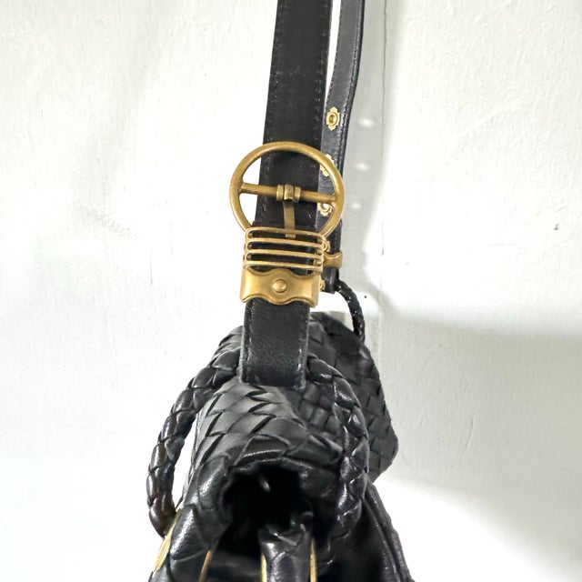 Bottega Veneta Shoulder Bag Black Leather Intrecciato Y2k Vintage Mini Flap Purse For Sale - Image 11 of 12