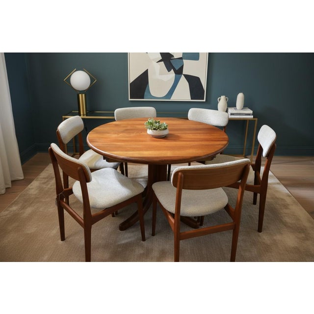 Round Danish Dining Table in Teak with Column Base, 1960s For Sale - Image 11 of 16