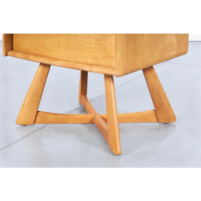 Mid-Century Modern Maple Nightstands by Heywood-Wakefield, Model M-778 For Sale - Image 11 of 12