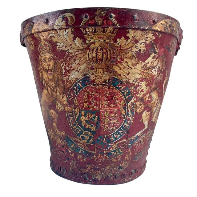 19th-Century Antique English Georgian Red Leather Hand-Decorated Armorial Shield Fire Bucket For Sale - Image 10 of 10