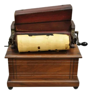 Late 19th Century Antique Victorian Clariona Merritt Gally 14 Reed Pipe Organette Small Music Box