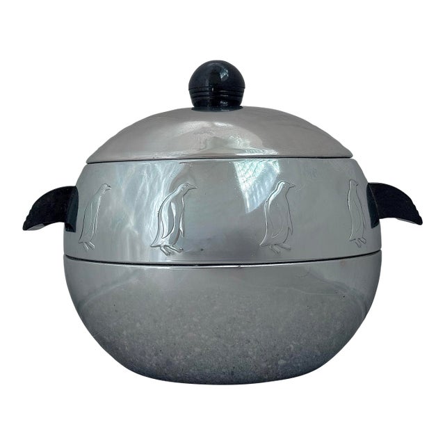 Iconic MCM Vintage West Bend Penguin Hot & Cold Server/Ice Bucket- Chrome Finish, Embossed Penguin Designs, & Tortoiseshell Brown Bakelite Handles For Sale