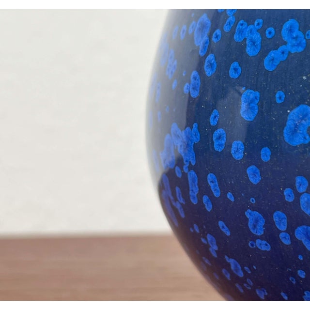 Mid-Century Modern Mid-Century Modern German Blue Studio Pottery Vase by Werner and Annemarie Schmidt-Tummeley for Juist Keramik, 1960s For Sale - Image 3 of 13