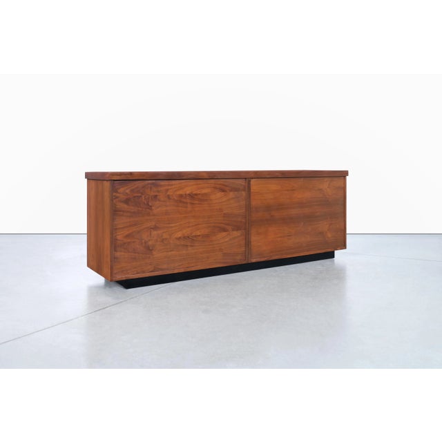 1960s Milo Baughman Walnut Tambour Door Credenza for Glenn of California For Sale - Image 11 of 11